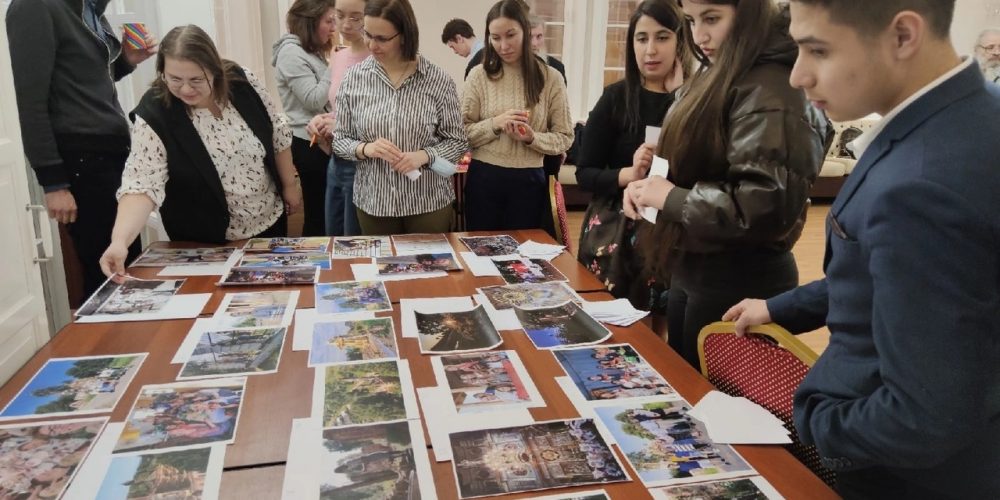 Пасхальная встреча и фотоконкурс «Жар-птица»