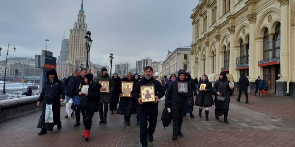 На ж/д вокзалах Москвы будут отслужены молебны