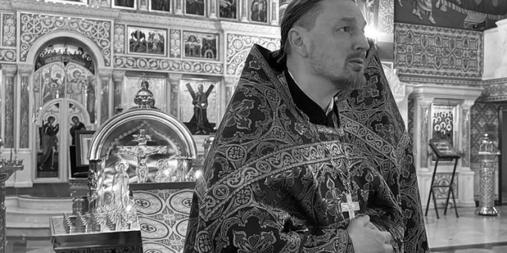 Священник рассказал о шестидесяти укрывшихся в храме во время теракта людях