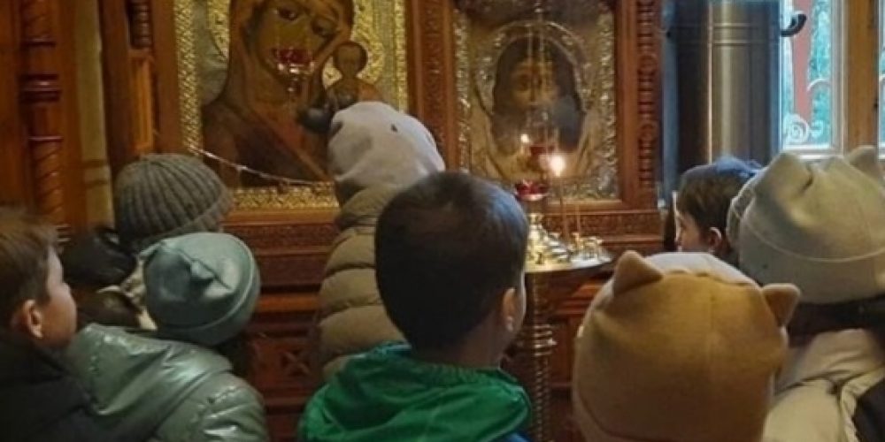 Сегодня – память Казанской иконы Божией Матери и День народного единства