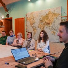 При храме апостола Иакова заработал Библейский кружок