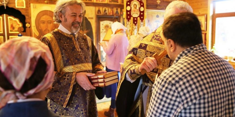 Присоединение к Православию в храме преподобного Иосифа Волоцкого в Старом Беляеве