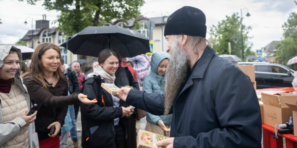 В Сергиевом Посаде поздравили горожан и гостей города