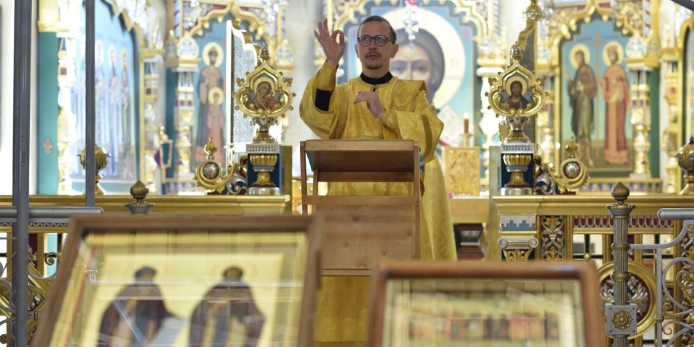 «День Глухих» при храме Александра Невского при МГИМО