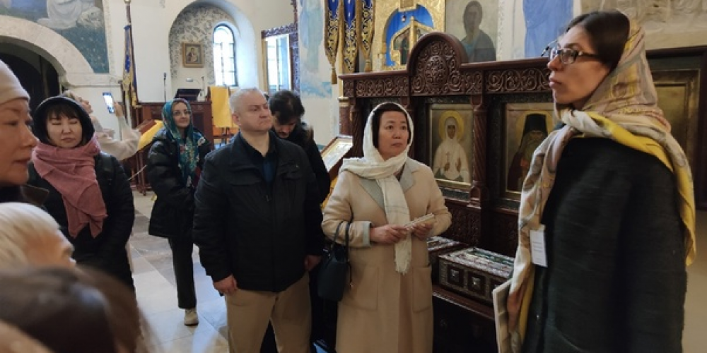 Прихожане Китайского подворья в обители милосердия