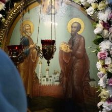 Церковь чтит память апостолов Петра и Павла