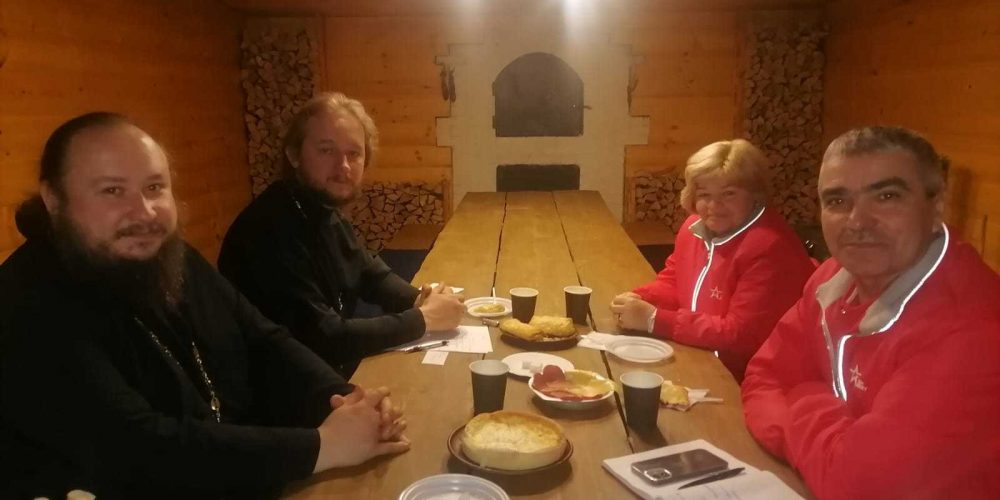 Встреча Комиссии по Церковному просвещению и деятельности воскресных школ